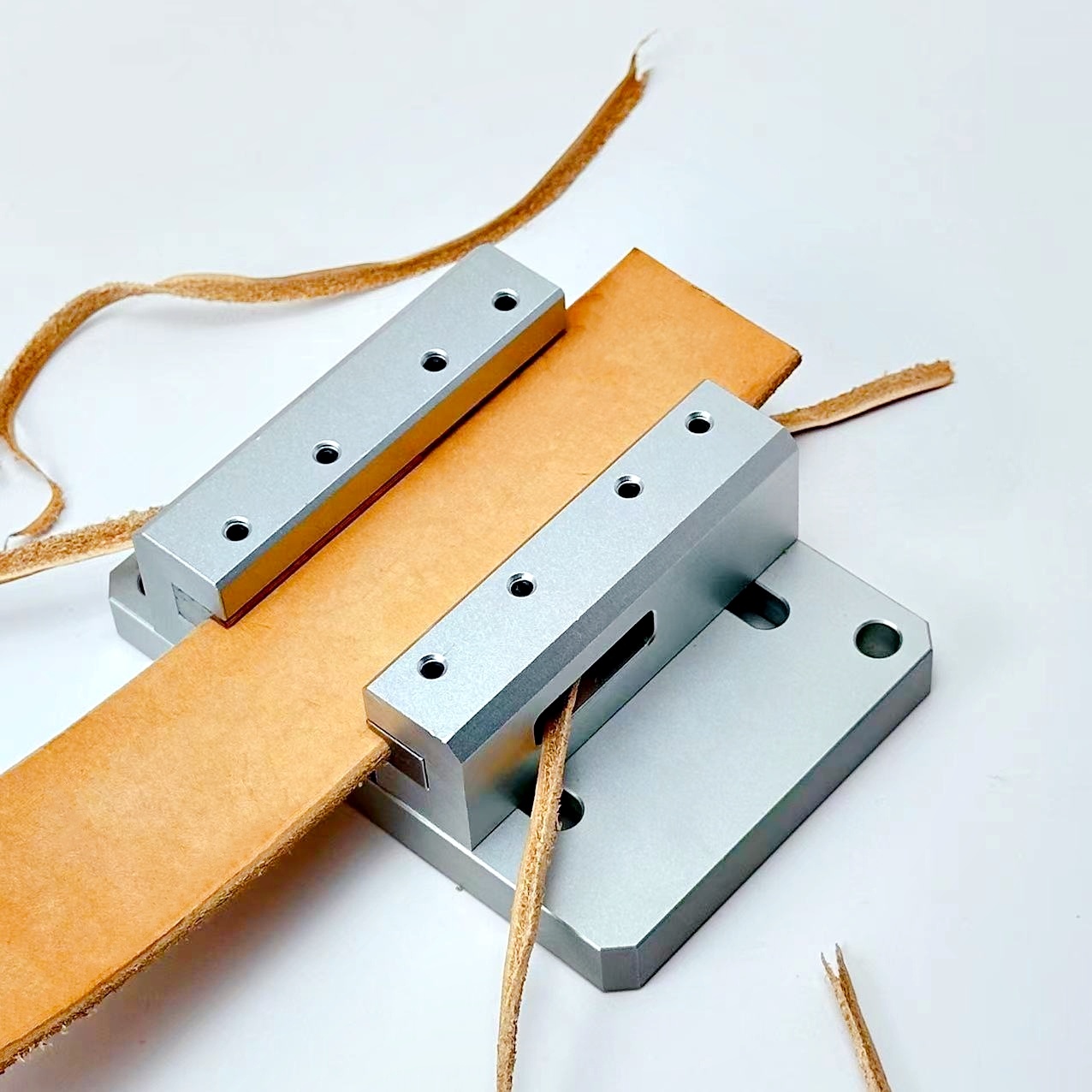Riemrandafwerkmachine, halfron - Leatherwork Edge Beveler recensie en prijs